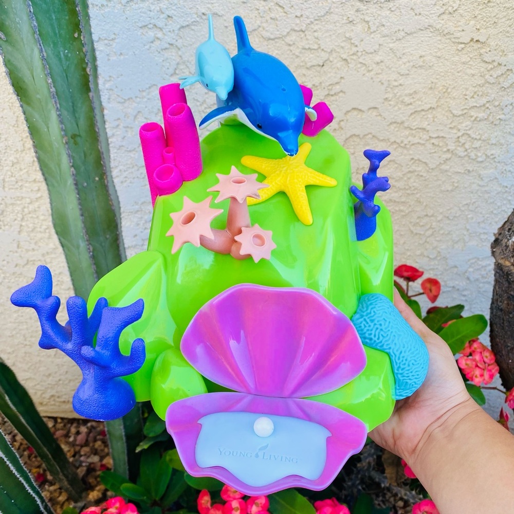 Young Living KidScents Dolphin Reef Diffuser cover + motor